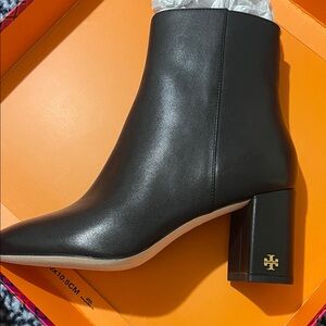 Tory Burch Black Leather Ankle Booties